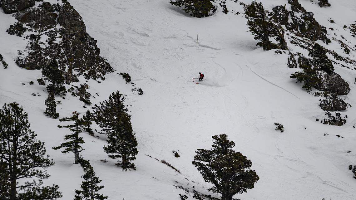 How can you survive an avalanche? How to stay safe
