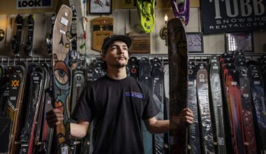 Skiers rescue man buried in snow at Palisades Tahoe