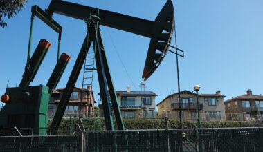 In push to clean them up, researchers warn of many uncapped oil wells near schools, parks, homes in Long Beach • Long Beach Post News