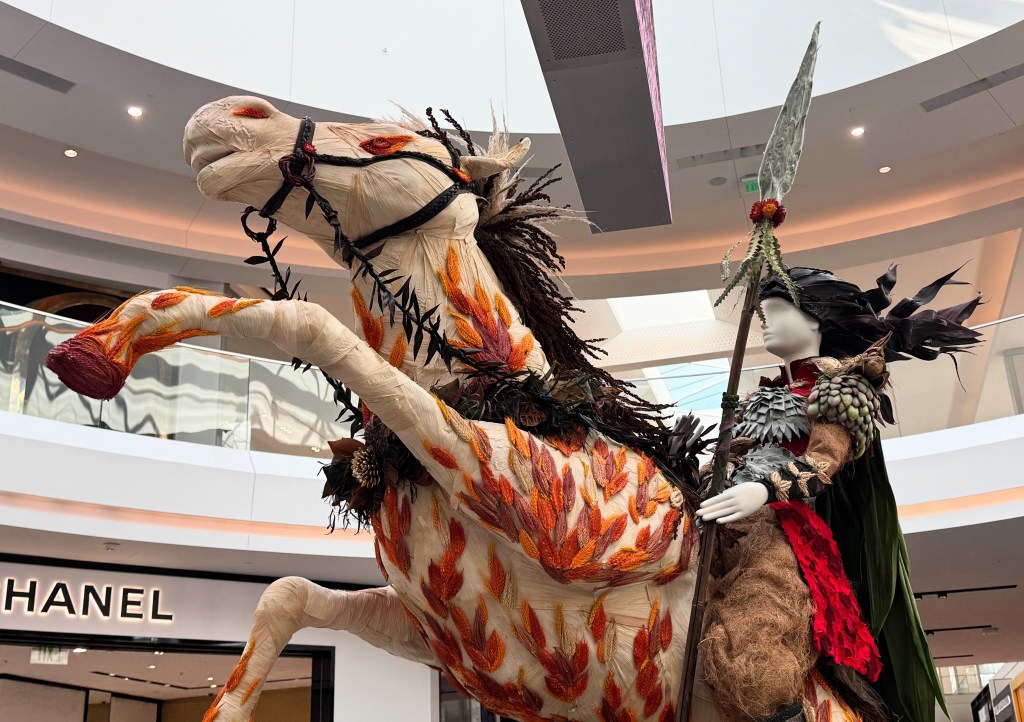 Valley Fair blooms with floral Lunar New Year display – The Mercury News