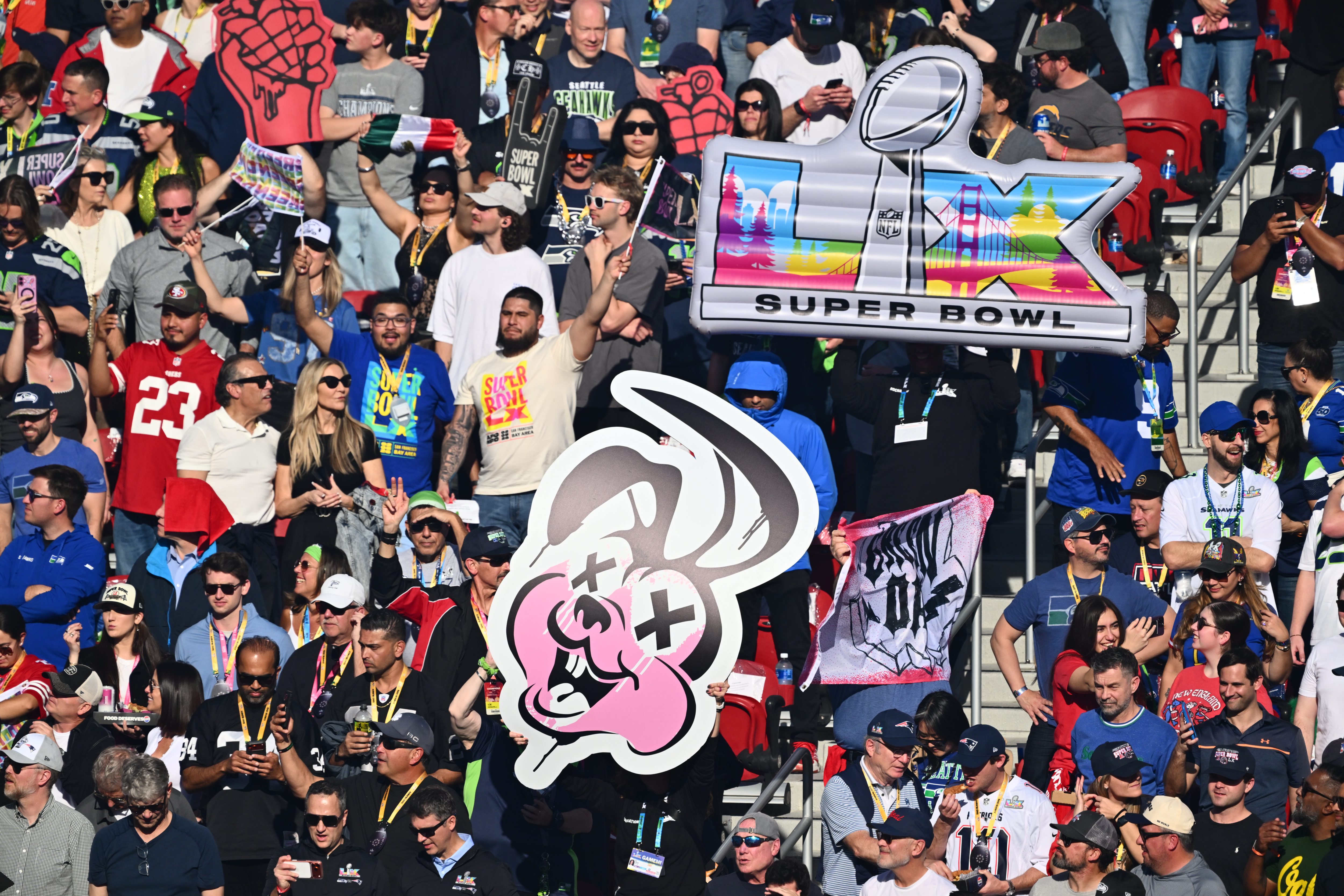 Fans begin to feel the excitement as Green Day performs...