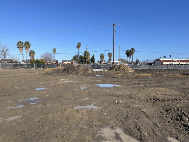 Construction work is underway for a new Meriwest Credit Union branch and adjacent food and beverage building at 620 Blossom Hill Road in south San Jose, seen on Feb. 12, 2026.(George Avalos/Bay Area News Group)