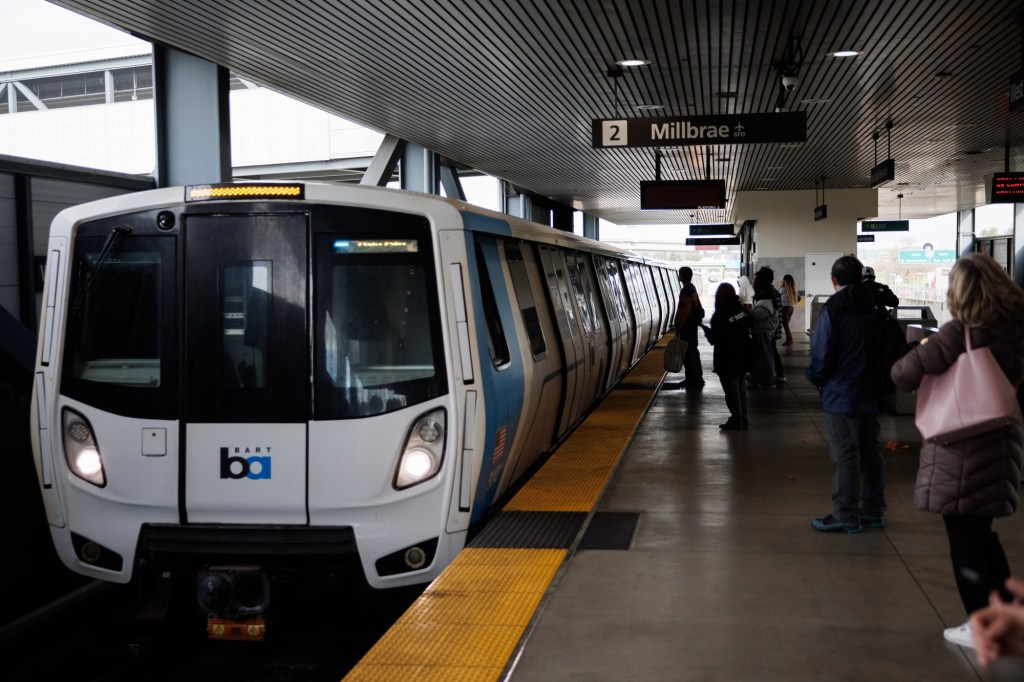 Transbay Tube, downtown SF service closed