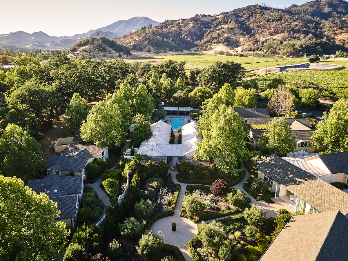 Less Than 2 hours From San Francisco, Tucked Into The Calistoga Hills, Lies A Secret 5‑Star Retreat With A 20,000‑Square‑Foot Spa