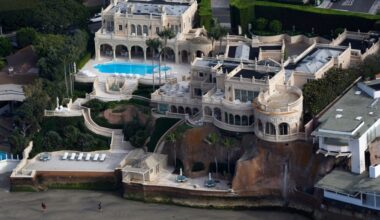 La Jolla’s Sand Castle mansion reduces price by $15.5 million – San Diego Union-Tribune