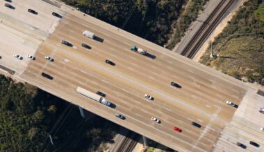 No cell service? No problem. San Diego tech helps cars communicate – San Diego Union-Tribune