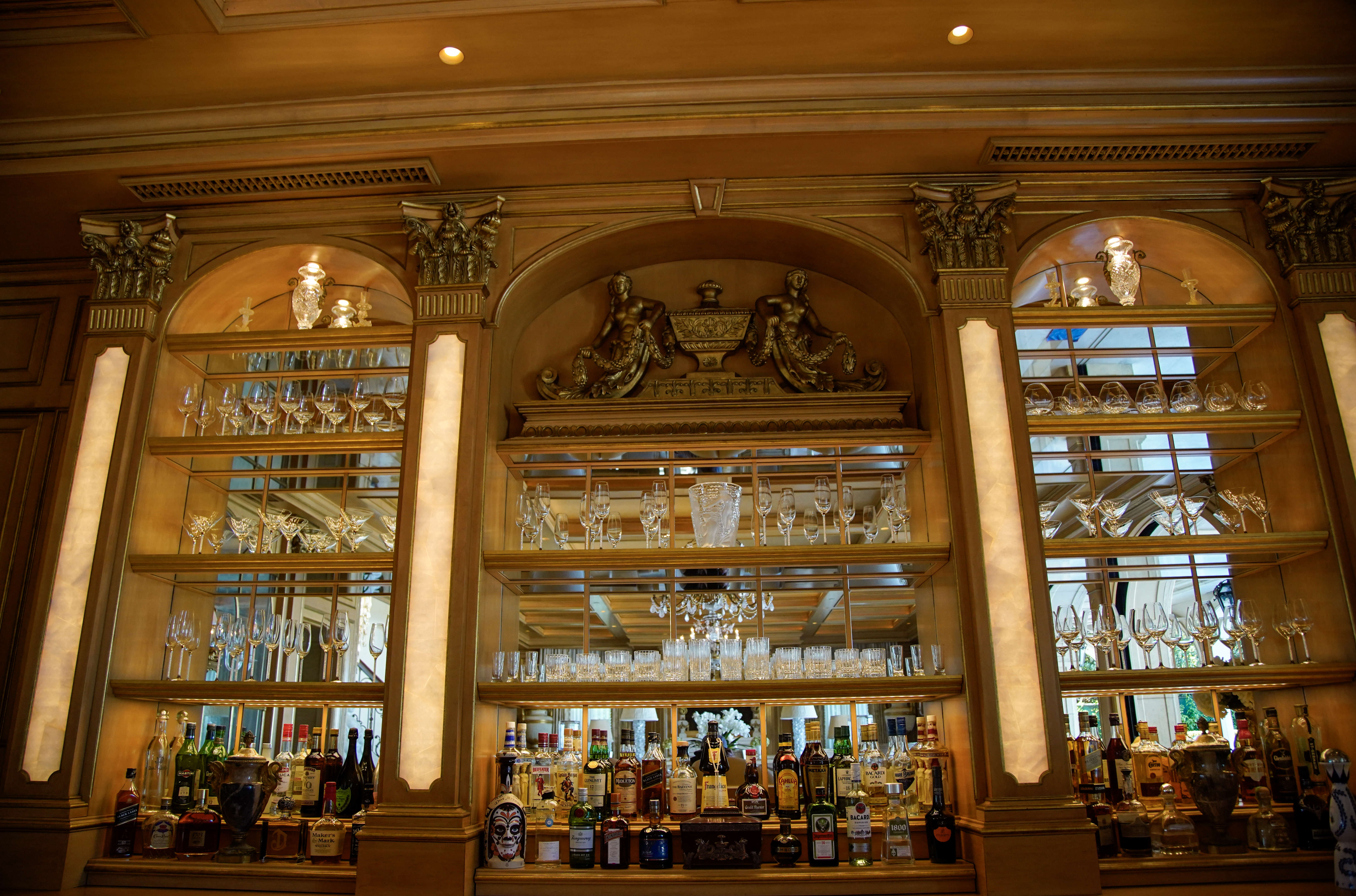 The bar in the guest house of the Sand Castle...