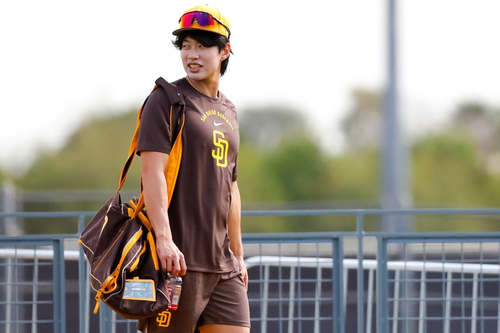 Major transition begins for new Padre Sung-Mun Song