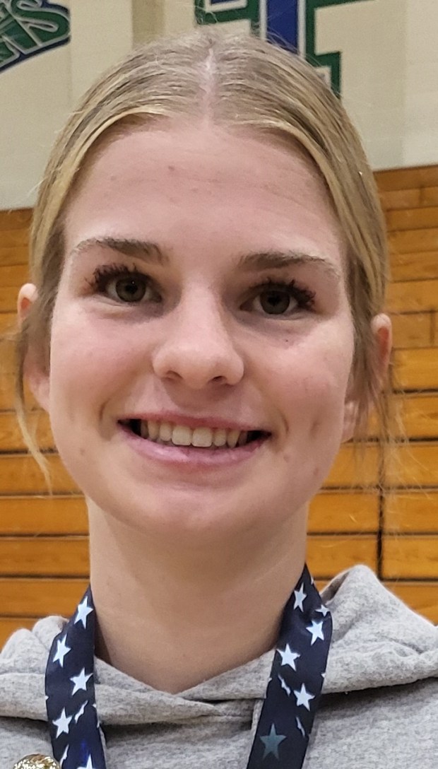 Caroline Collins (Caroline Collins)