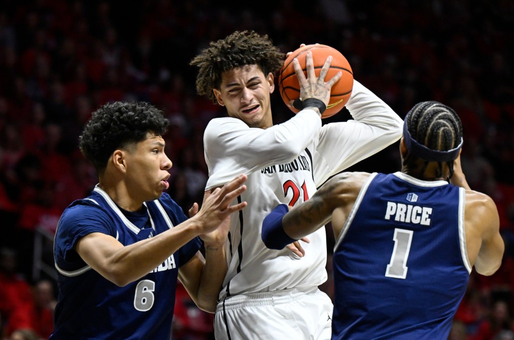 SDSU turns Valentine's Day game into massacre of Wolf Pack