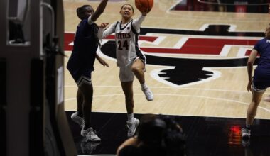 SDSU, UCSD women win, remain on top of their respective conferences