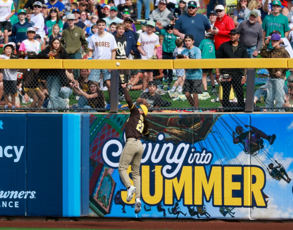 Jose Miranda, Romeo Sanabria homer; Mason Miller hits 102 in Padres' loss to Mariners