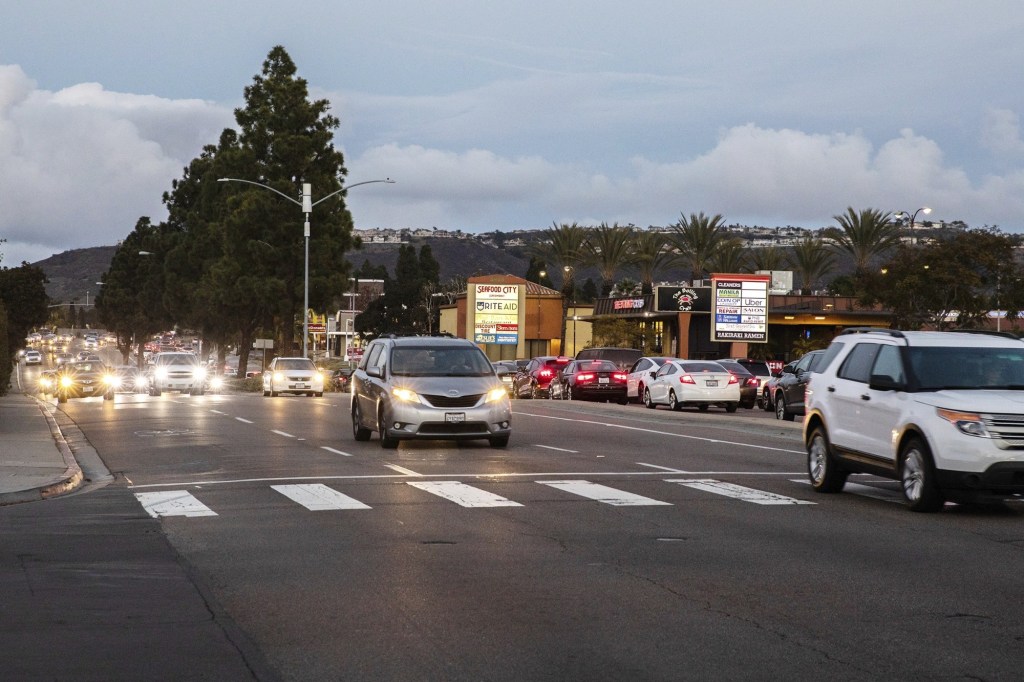 San Diego lowers speed limits on nearly 700 miles of city streets – San Diego Union-Tribune