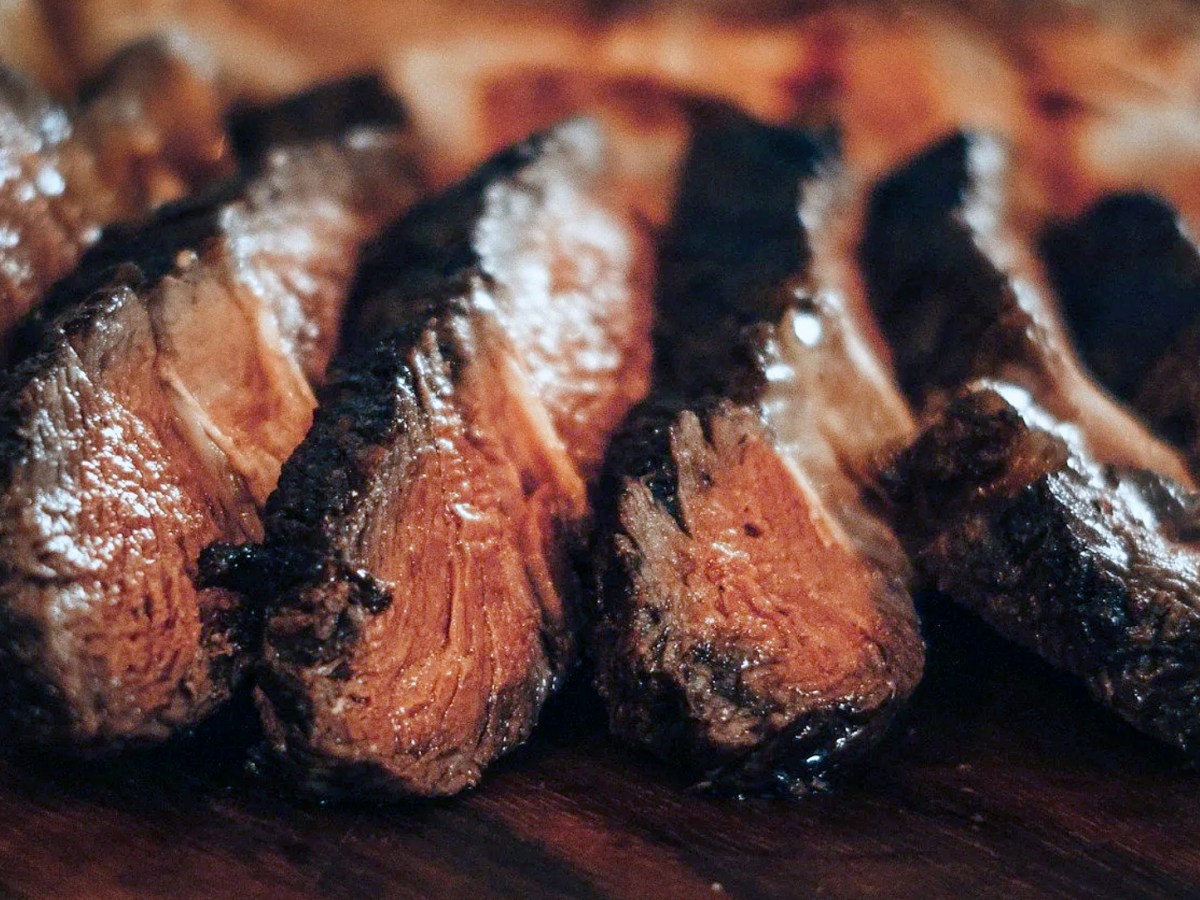 Chopped winner opens Oakland BBQ in time for Super Bowl; plus new pizza, Southern, and Mexican restaurants