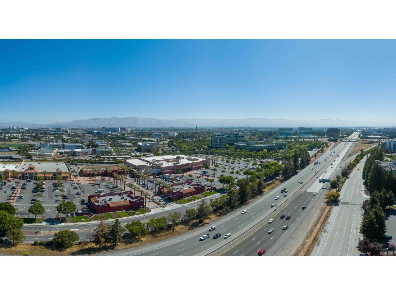 Publisher Miles Barber says just because the lights stay on, doesn't mean everything is going okay at Santa Clara's City Hall.