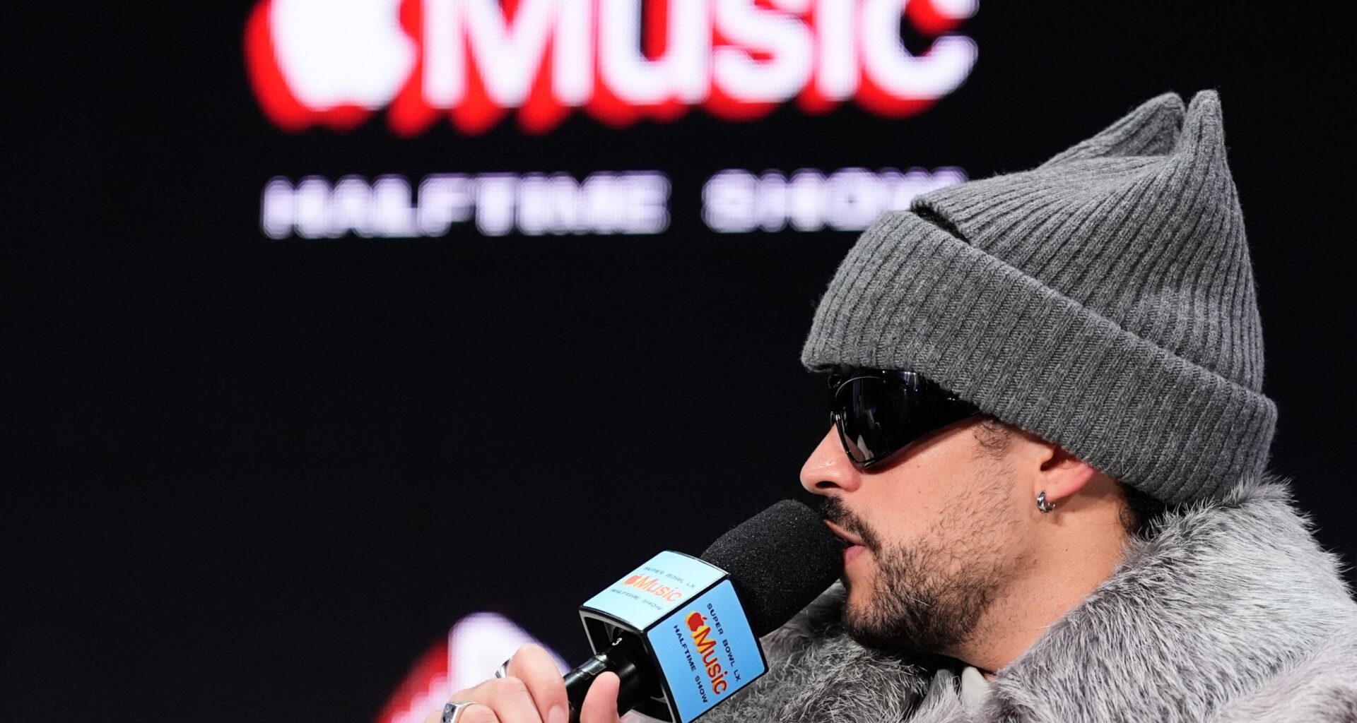 Bad Bunny look-alike contest in San Francisco draws hundreds of fans