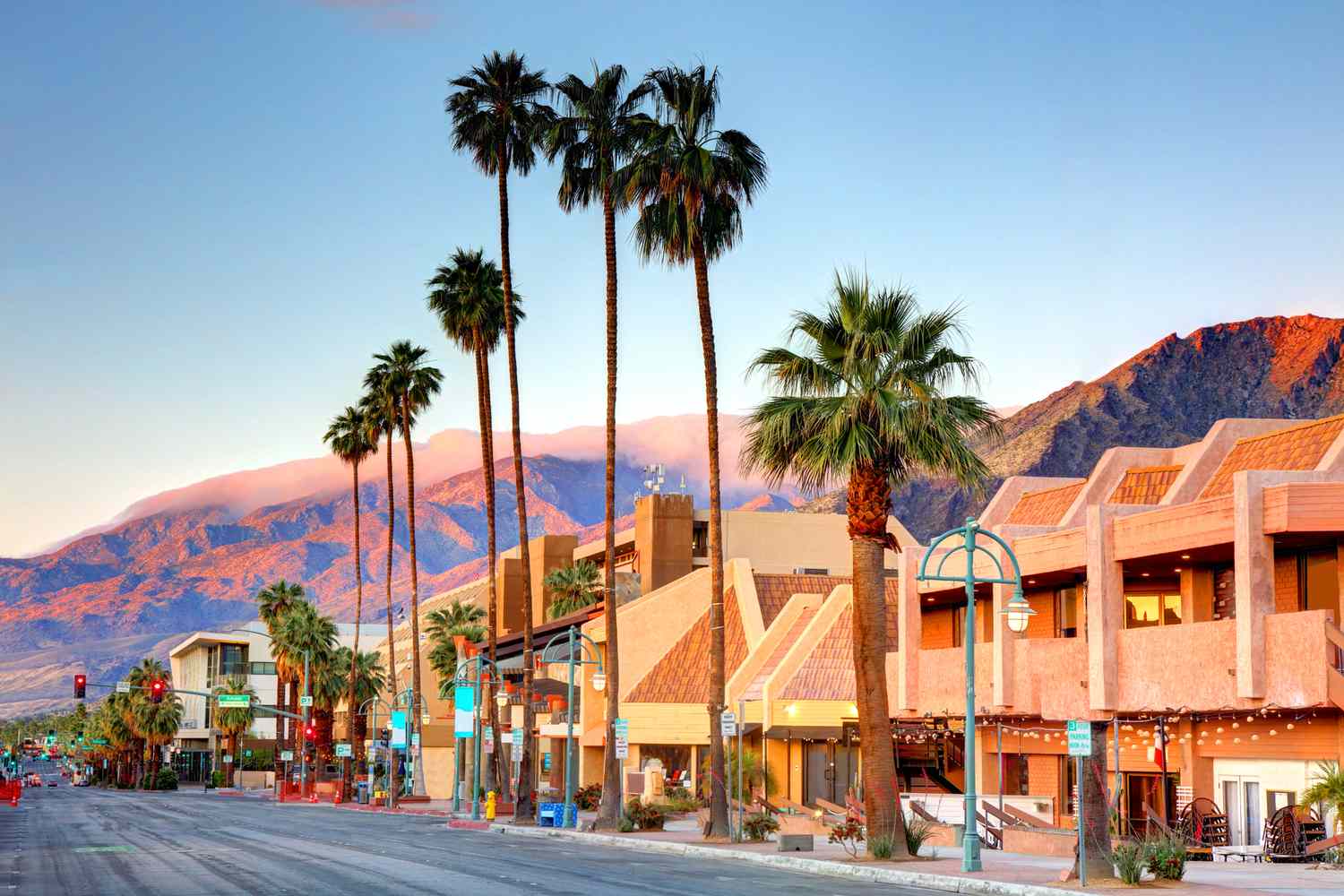 The Essential Guide to Palm Springs, California