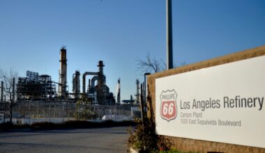 Carson approves increased fees and regulations for pipeline franchises – Daily Breeze