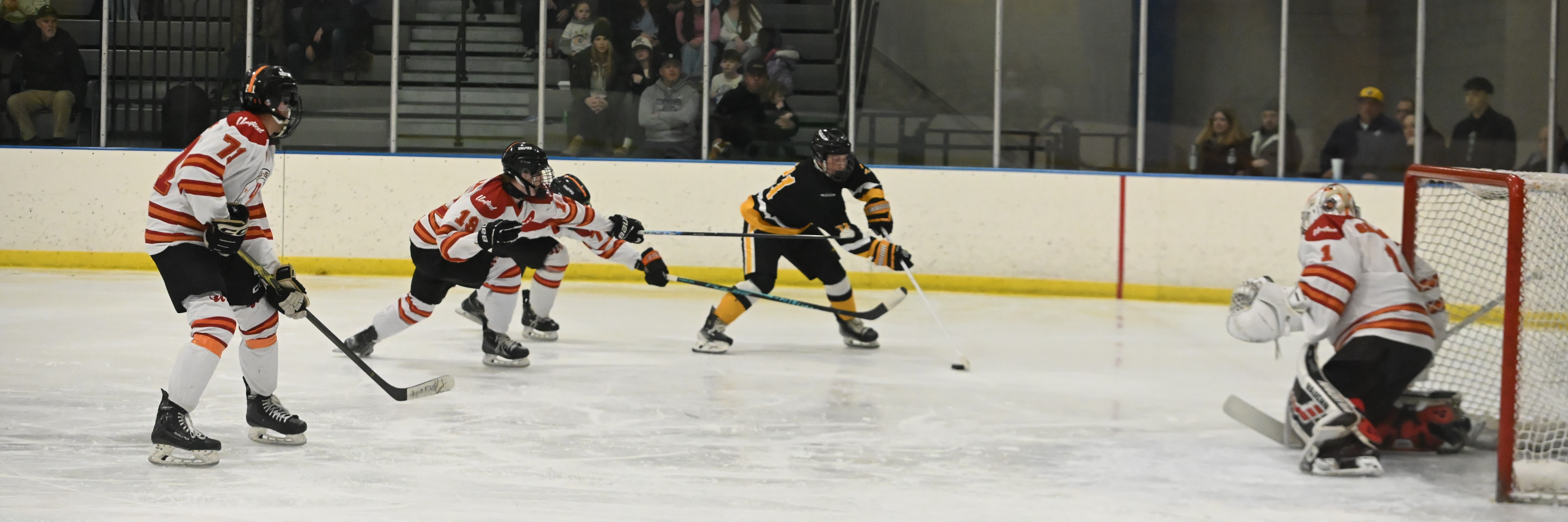 Utica-Fraser United and Oxford-North Oakland United faced off Tuesday in...