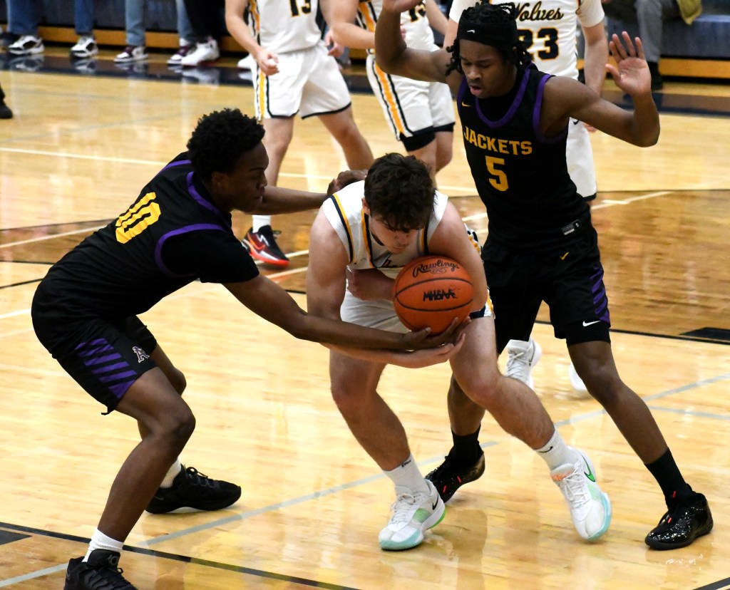 Michigan high school boys basketball poll, Week 6 – The Oakland Press