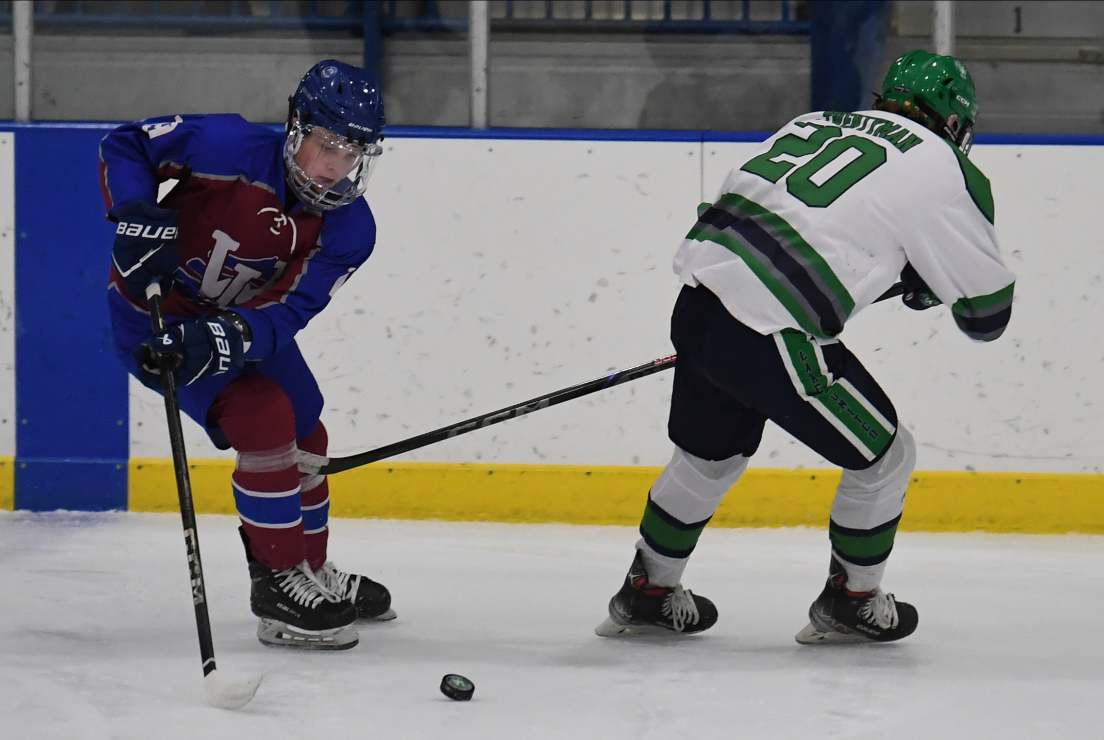 Lakes United defeated Walled Lake United 3-1 in the game...