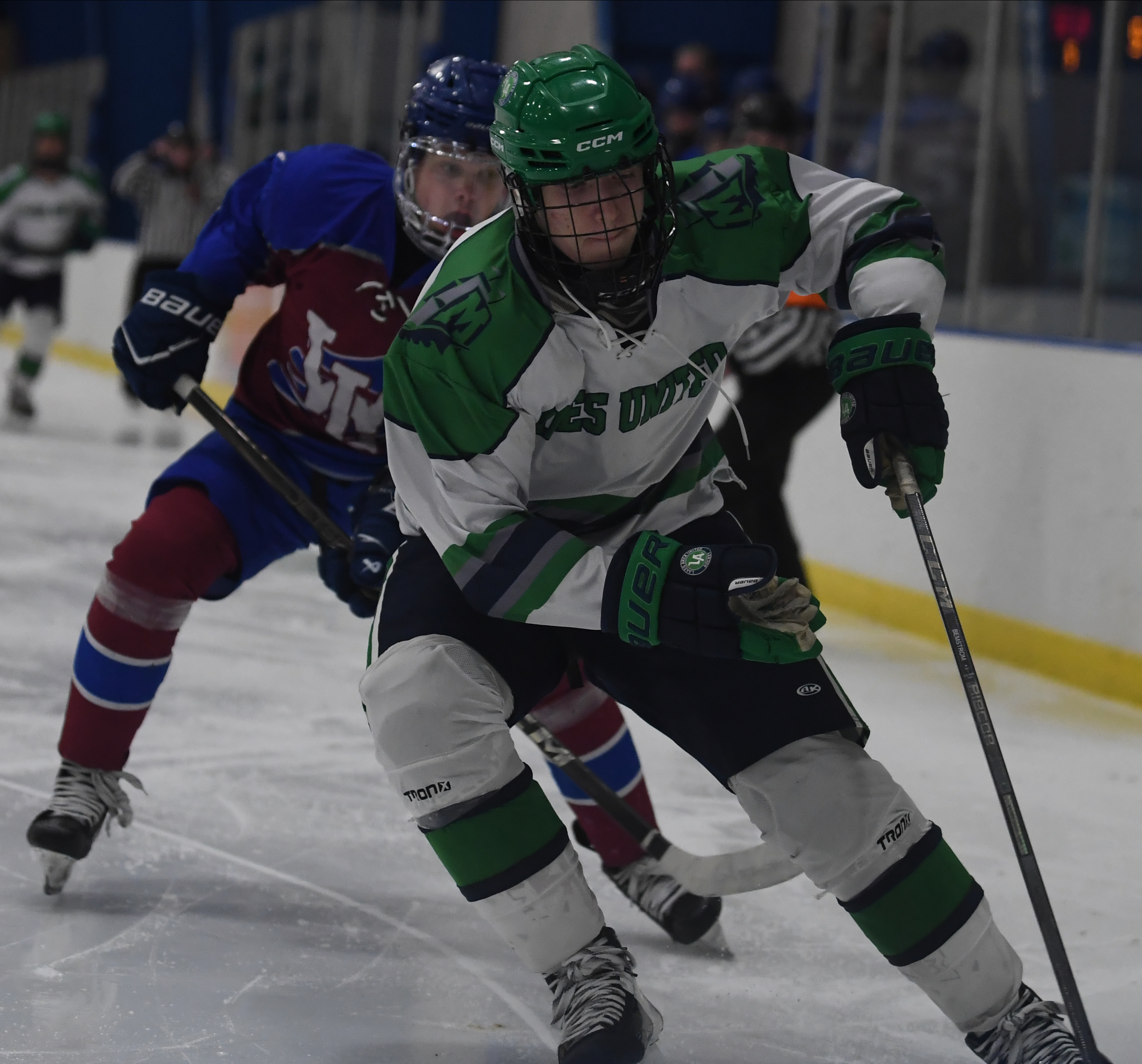 Lakes United defeated Walled Lake United 3-1 in the game...