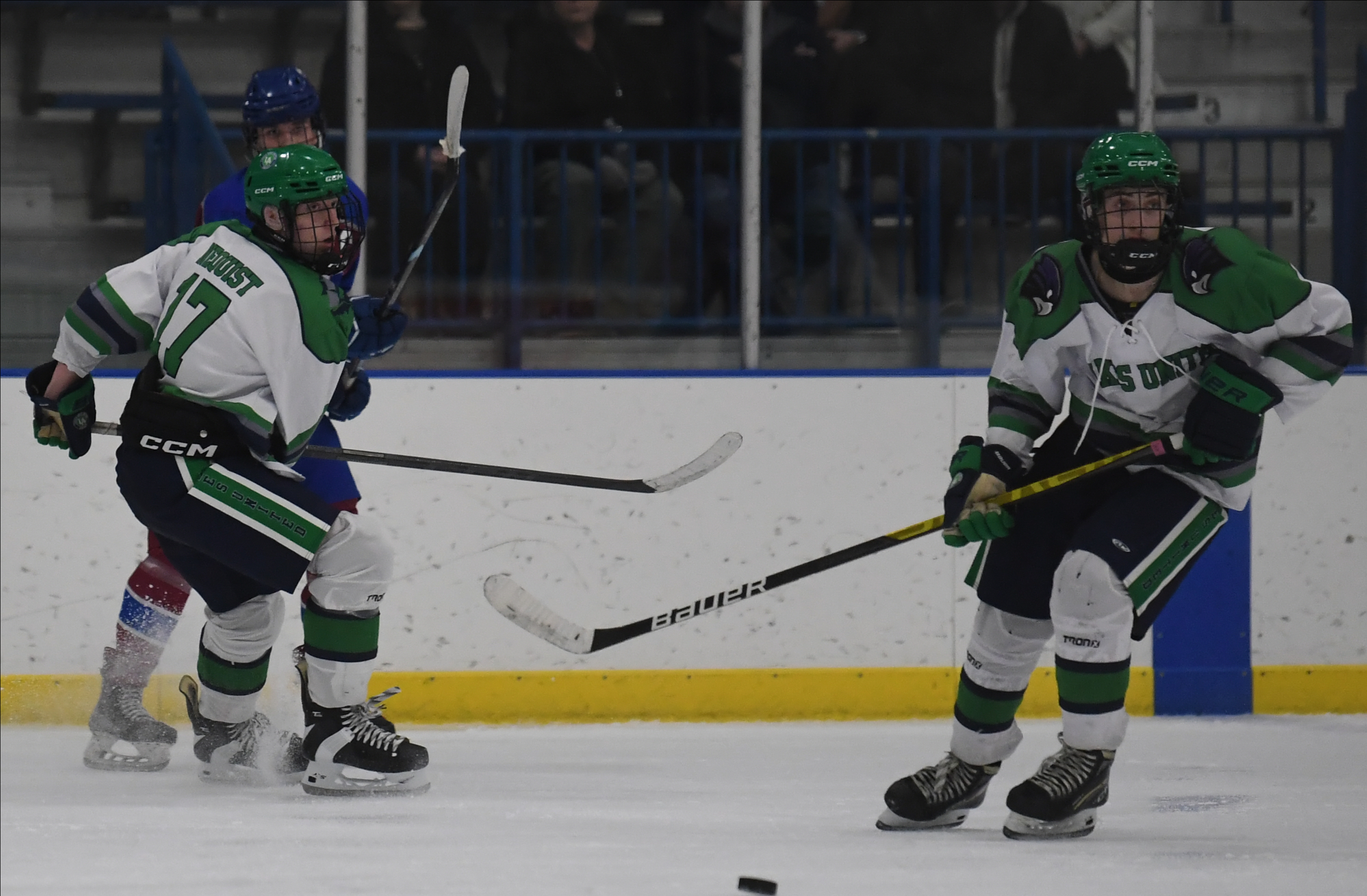 Lakes United defeated Walled Lake United 3-1 in the game...
