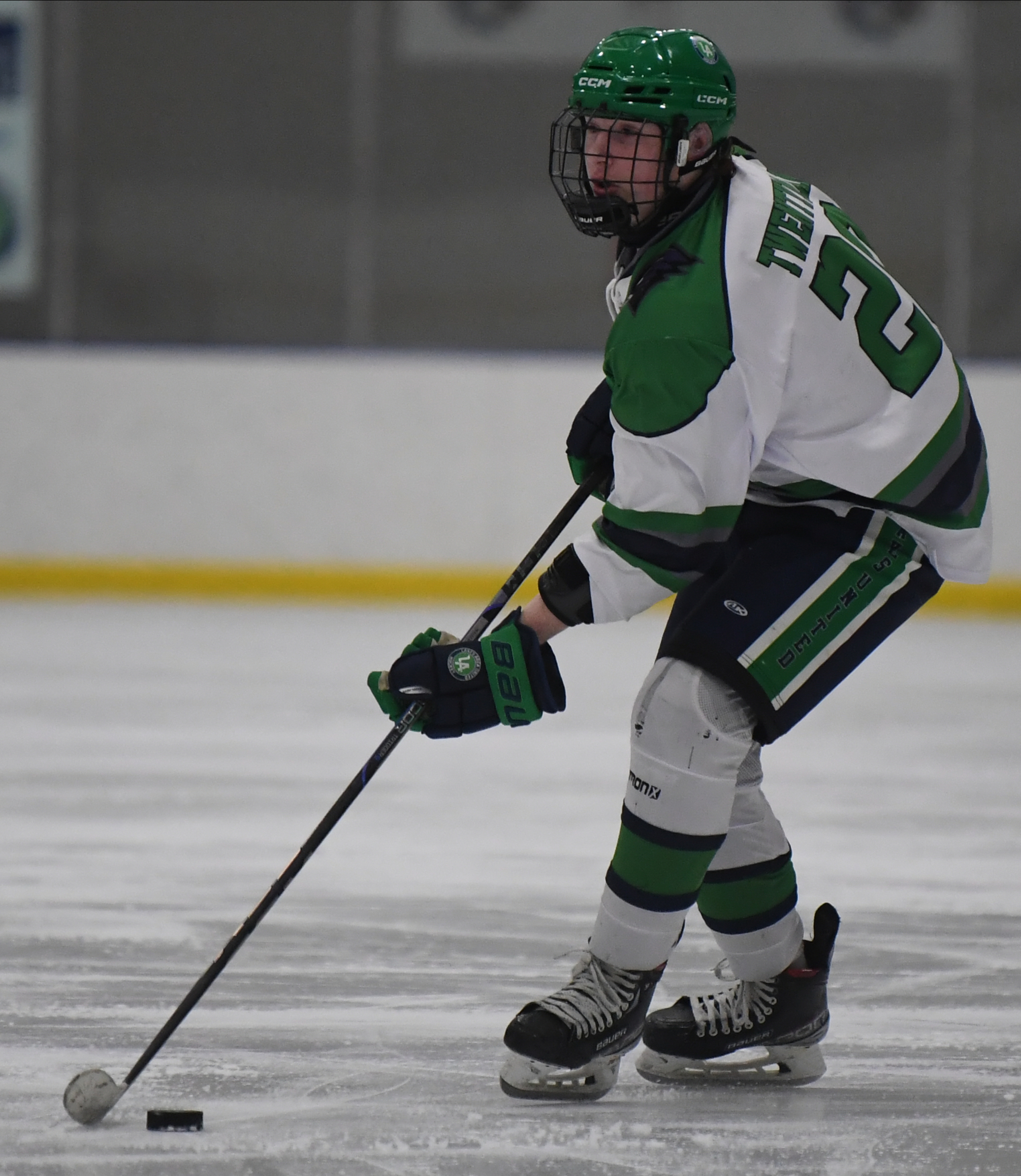 Lakes United defeated Walled Lake United 3-1 in the game...