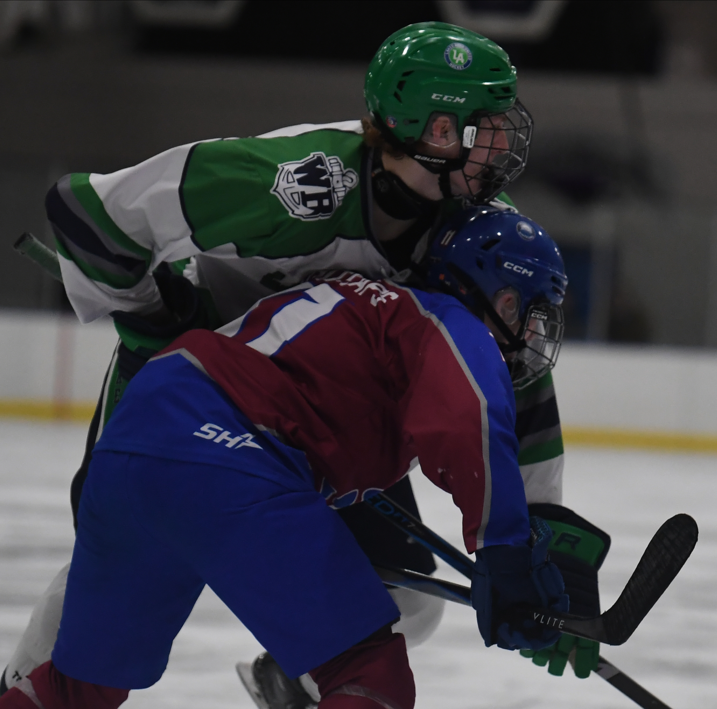 Lakes United defeated Walled Lake United 3-1 in the game...