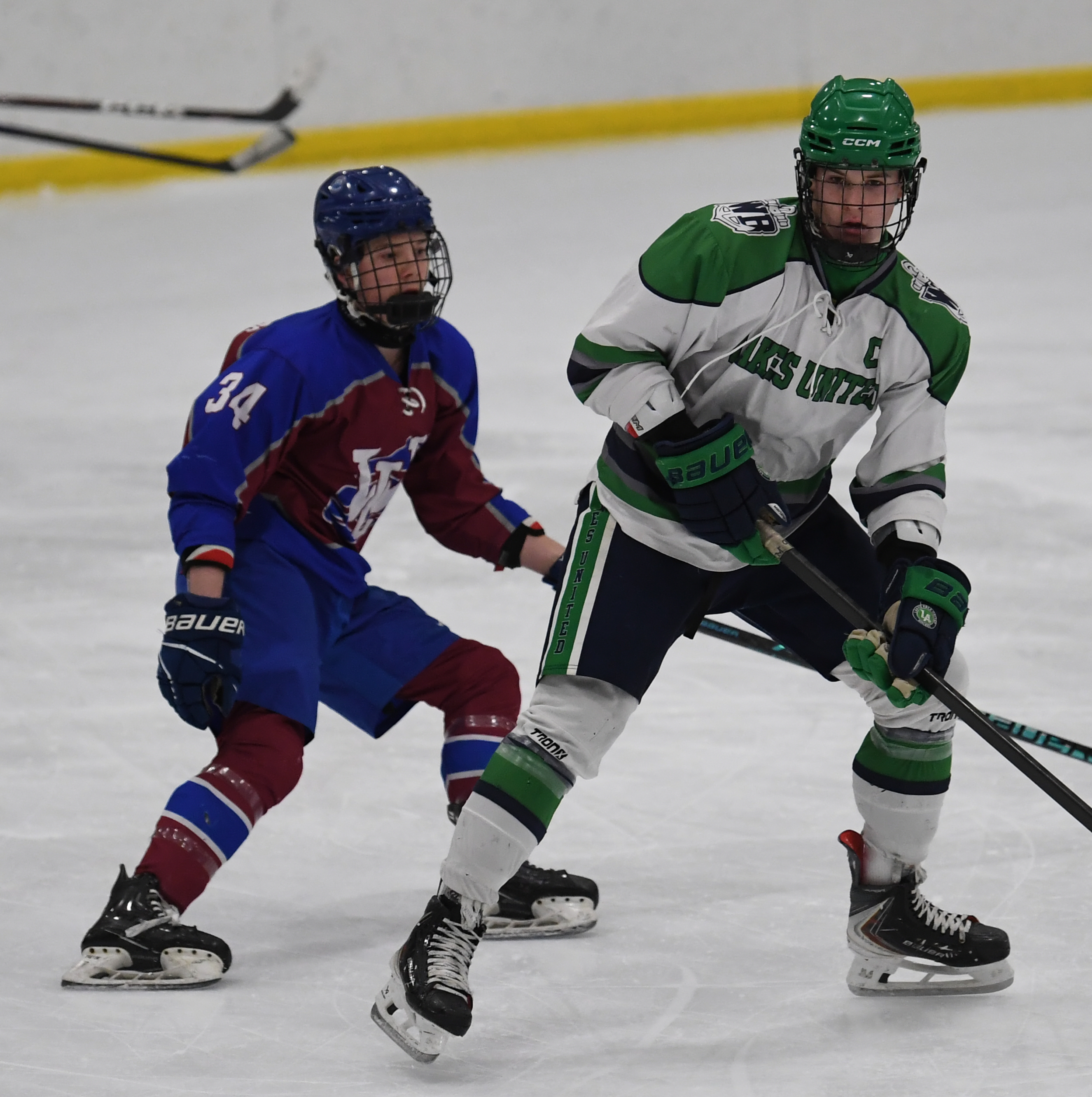 Lakes United defeated Walled Lake United 3-1 in the game...