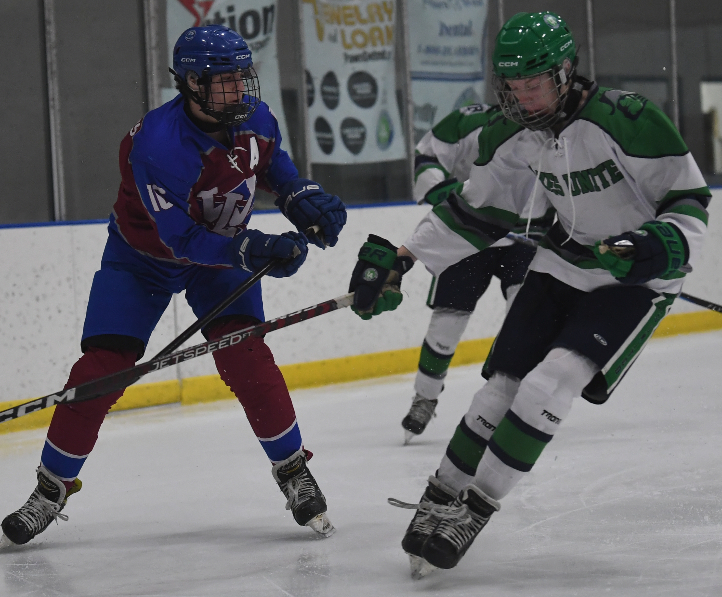 Lakes United defeated Walled Lake United 3-1 in the game...