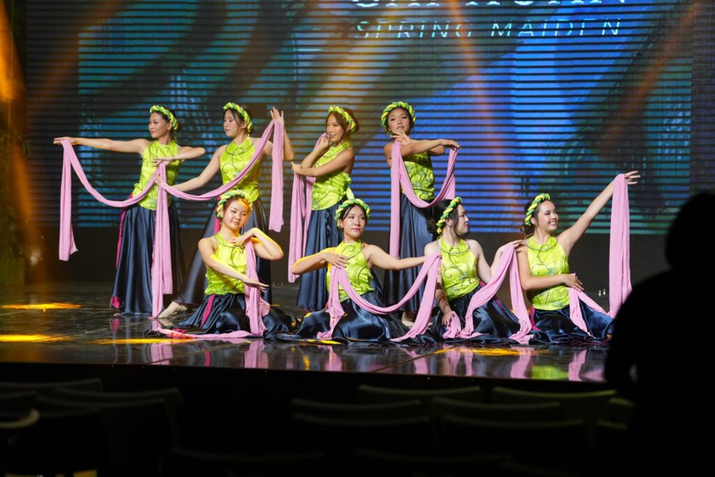 Thúy Vân Dance - Photo courtesy of the company.