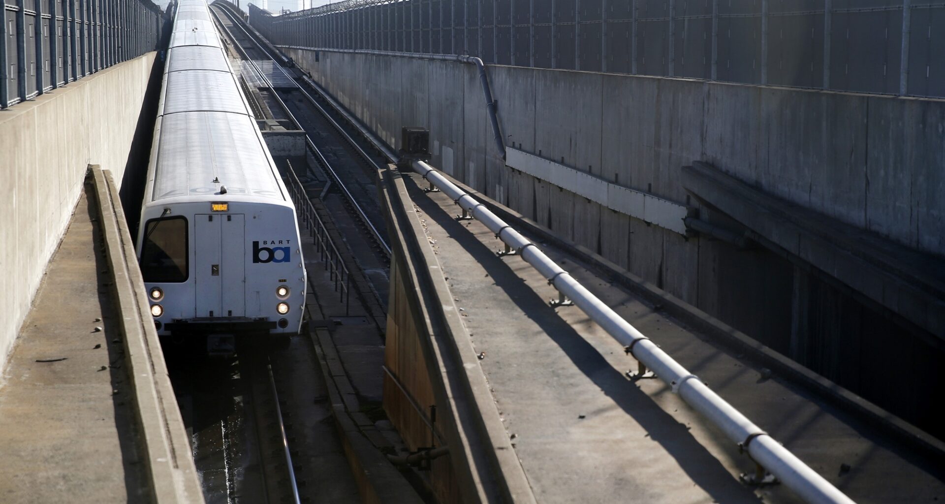 West Oakland RV Fire Cause of Hourslong BART Transbay Tube Shutdown
