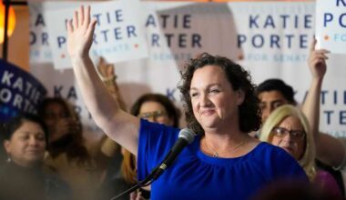 Crowded Democratic field in California governor's race might provide a rare opening for the GOP