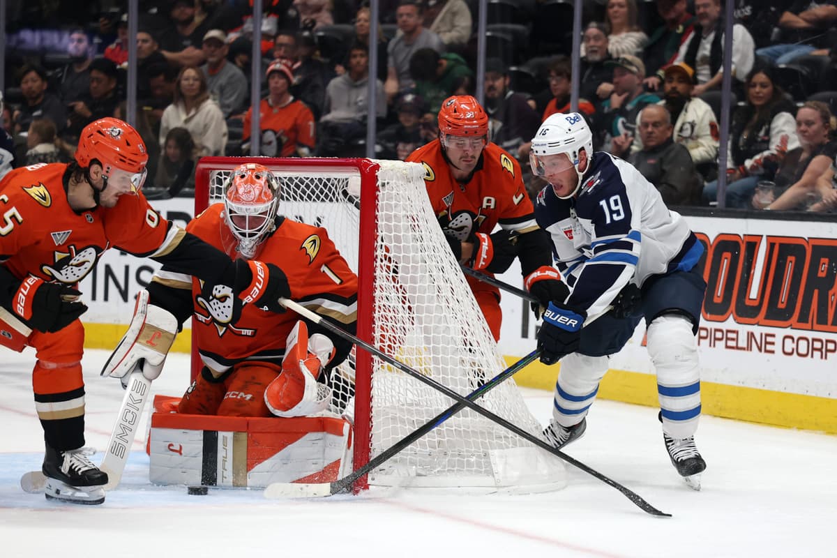 Winnipeg Jets at Anaheim Ducks