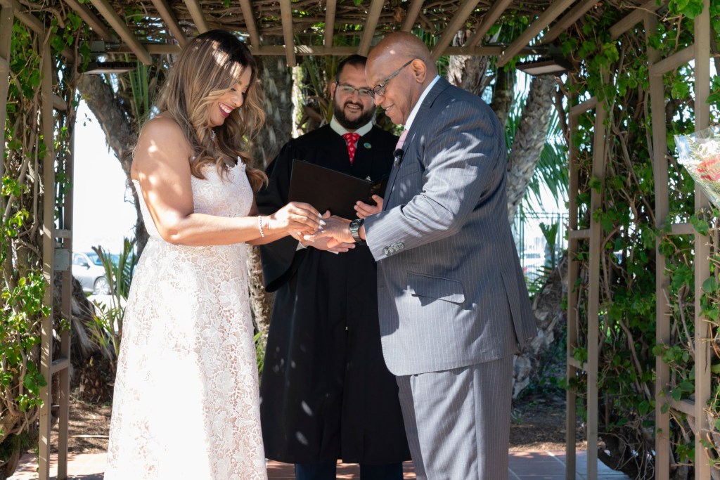 County clerk’s office performs 200 ceremonies – San Diego Union-Tribune