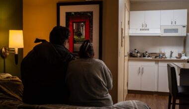 Palo Alto’s unhoused residents find shelter in Sunnyvale hotel