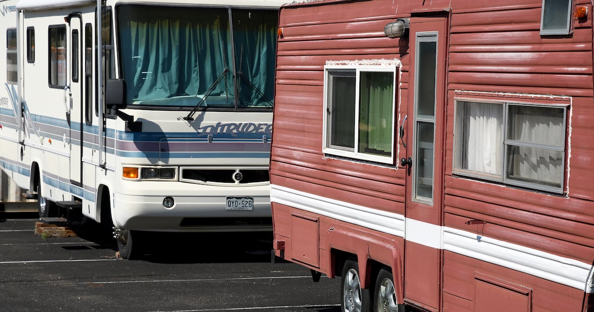LA officials push new state law to dismantle abandoned RVs worth up to $4000 – Annenberg Media