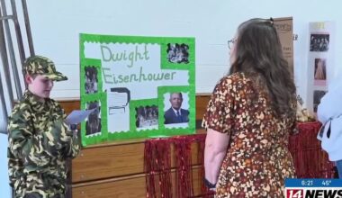 Oakland City 5th graders present historical figure ‘wax museum’