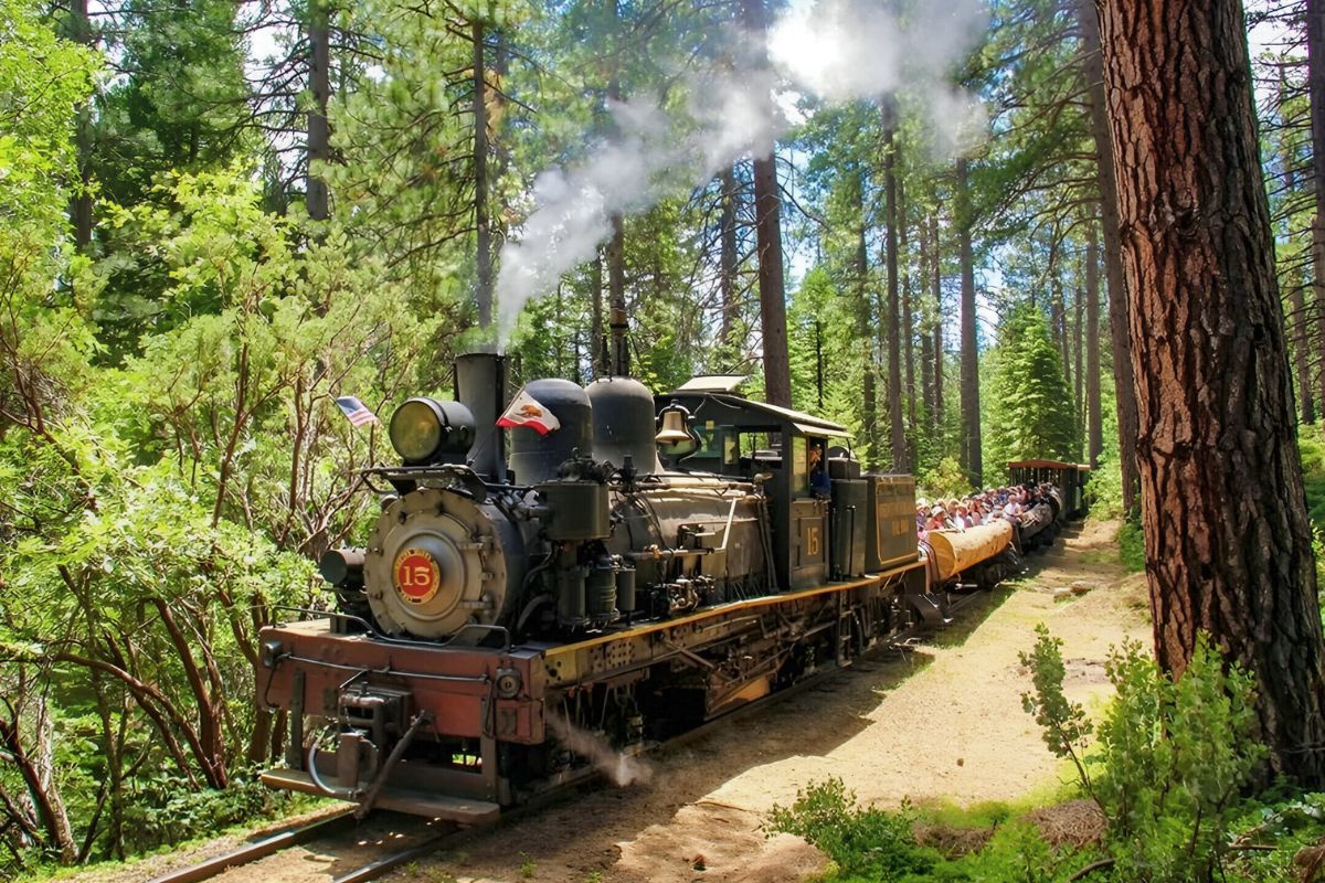 This Scenic California Steam Train Is One Of The Most Beautiful In The U.S. — And It’s Back Next Month