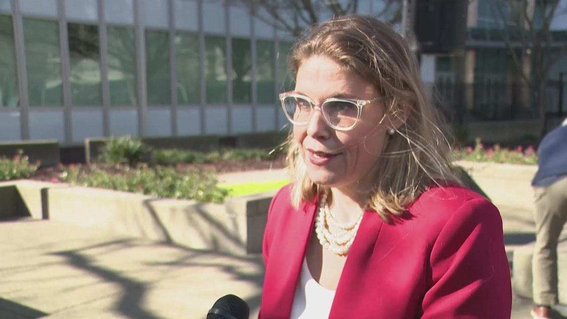 California lawmaker sues federal immigration officials over courthouse arrest transparency