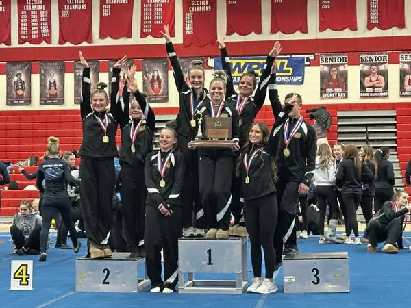 Oakland Catholic gymnast wins WPIAL all-around crown; Thomas Jefferson takes 2nd straight team title