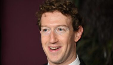 As billionaires bail, Mark Zuckerberg doubles down on California with $50 million donation