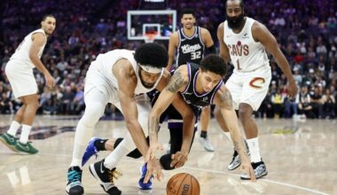 Nique Clifford scores 30 but Kings fall to Cavaliers 132-126 in James Harden's Cleveland debut