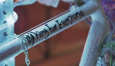 Cyclists rally for change during memorial for pregnant woman killed in Los Angeles