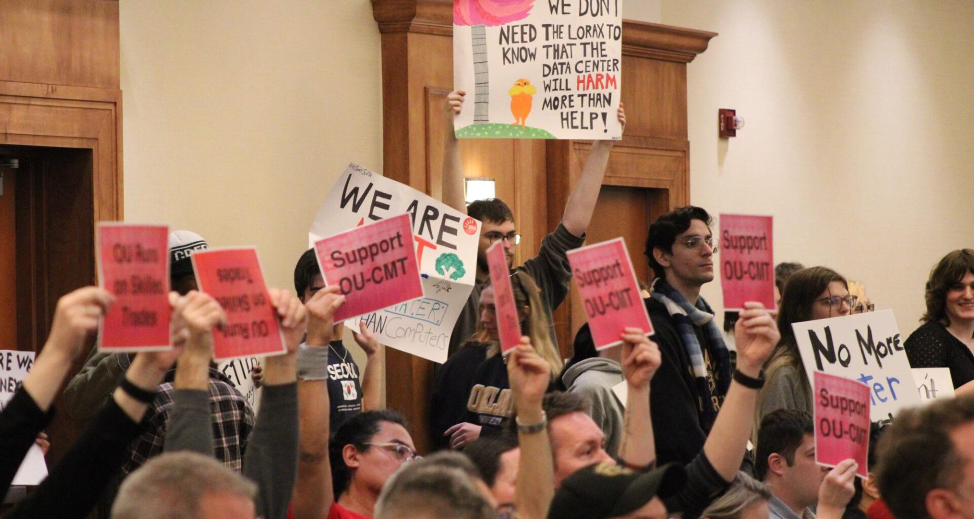 Chaos wearing a Gucci belt – The Oakland Post