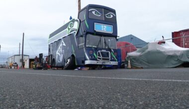 'Hawk-rod' and 'Beast Bus' part of Super Bowl convoy from Seattle to California