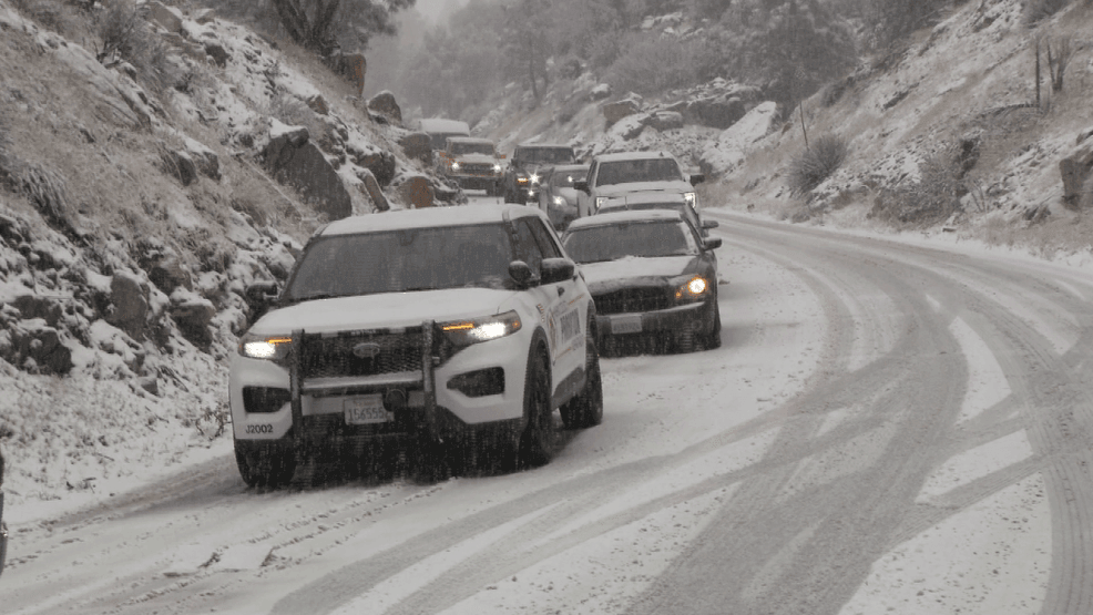 Local weather observer helps meteorologists report conditions (KBAK/KBFX){p}{/p}