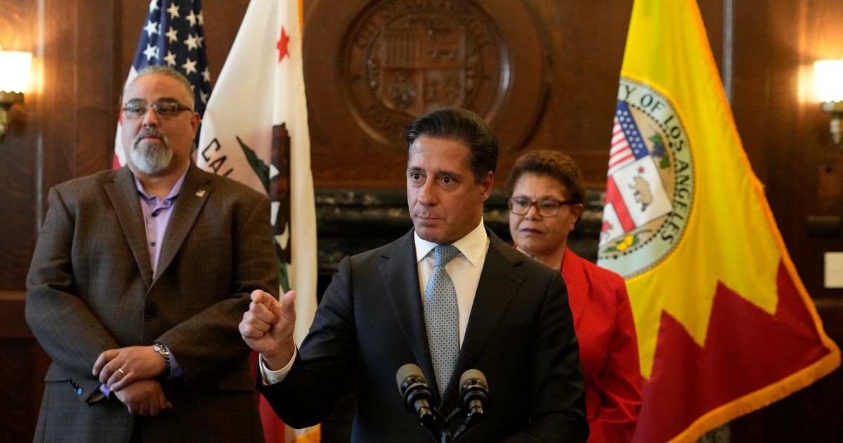 Los Angeles Board of Education to discuss school superintendent after FBI searched his home :: WRAL.com