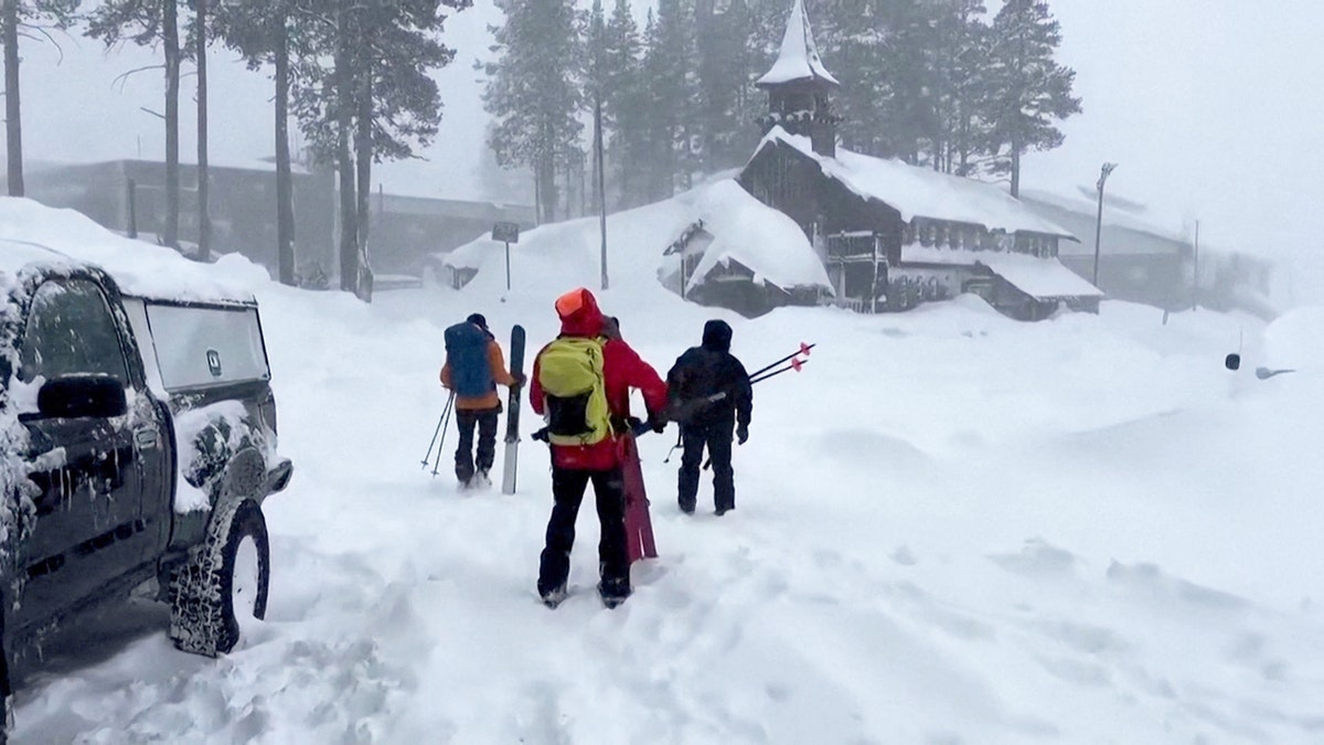 Rescue team deploys following deadly avalanche in California